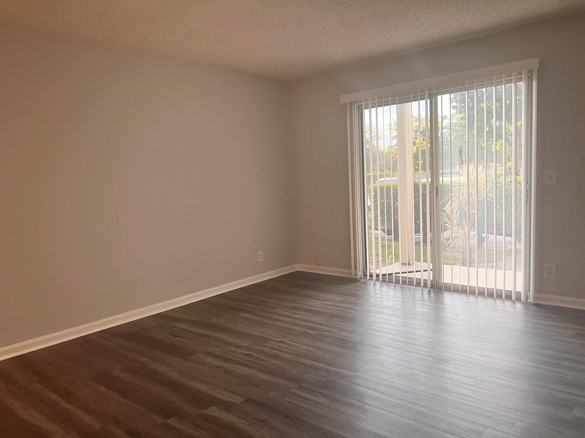 CROSS CREEK CONDO - Residential Lease