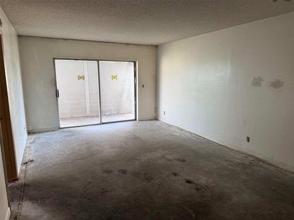 Photo of 3051 NW 46th Avenue #308, Lauderdale Lakes, FL 33313 (MLS # F10486295)