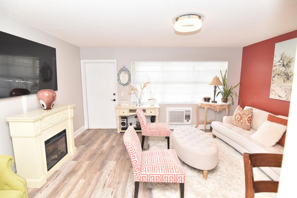 Photo of 150 Horizons E #310, Boynton Beach, FL 33435 (MLS # R11169505)