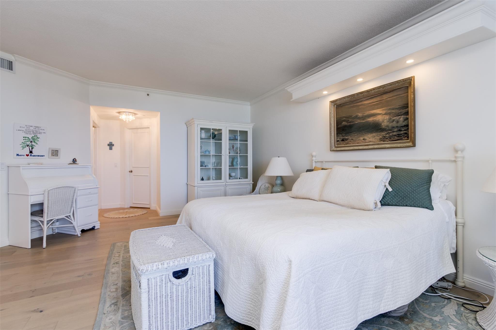 Corniche - Residential