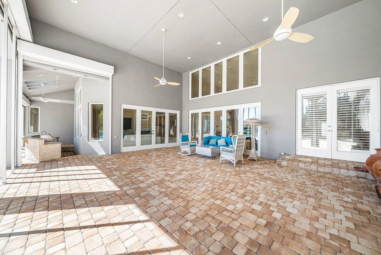 FRENCHMANS CREEK - Residential