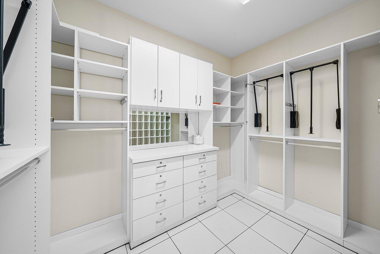 FRENCHMANS CREEK - Residential