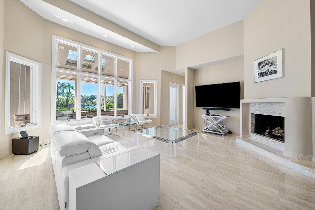 FRENCHMANS CREEK - Residential