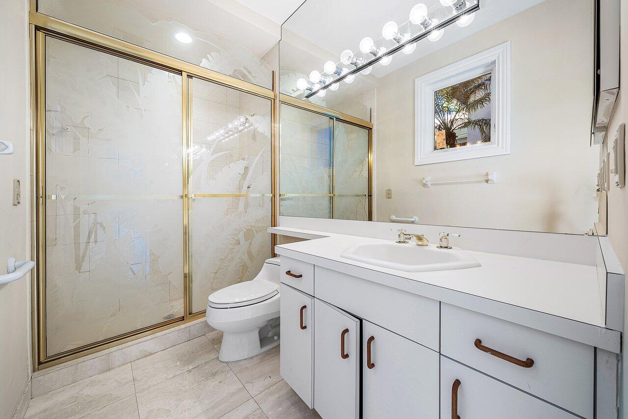 FRENCHMANS CREEK - Residential