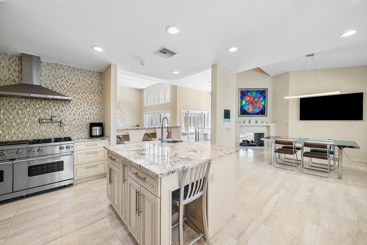 FRENCHMANS CREEK - Residential