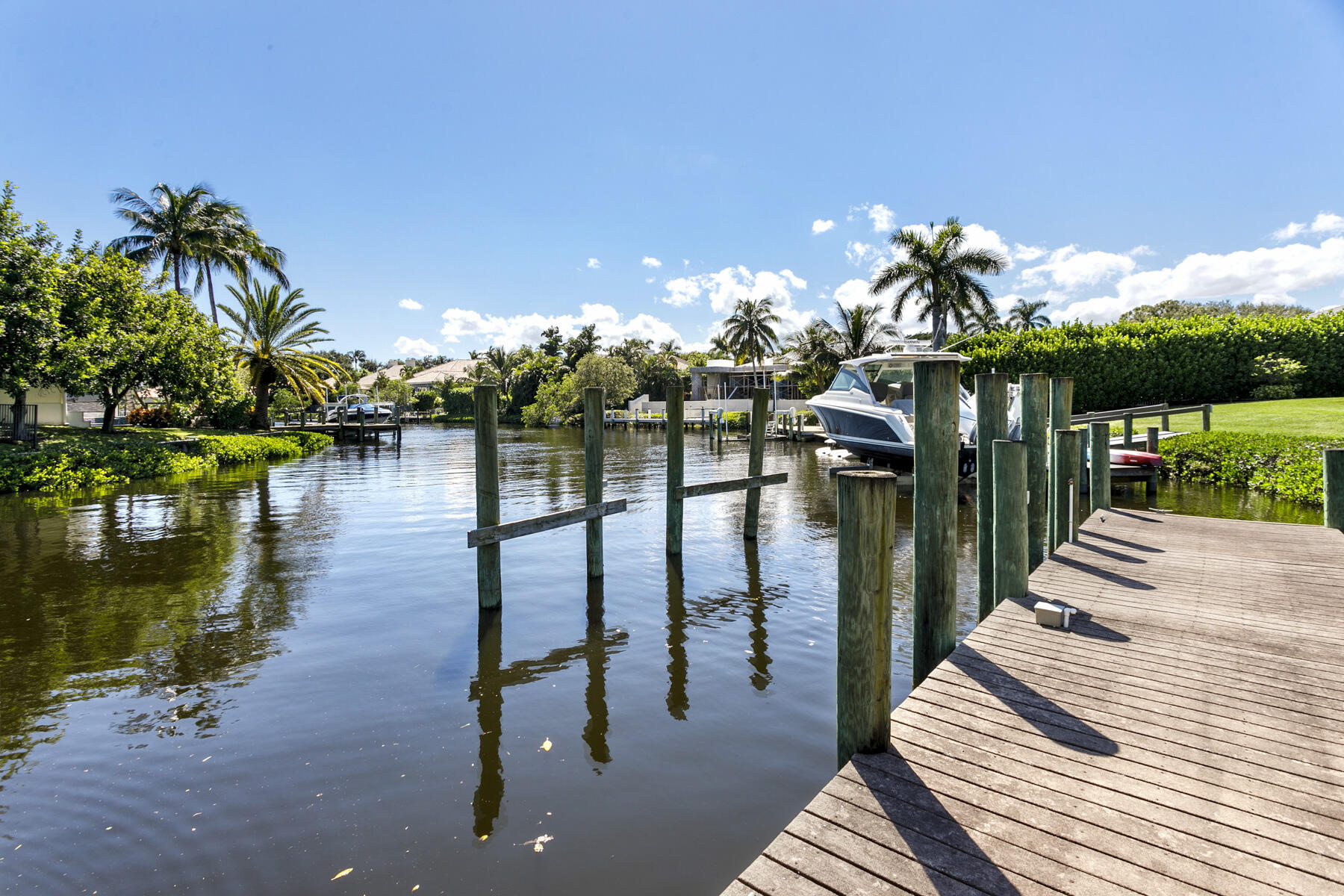 FRENCHMANS CREEK - Residential