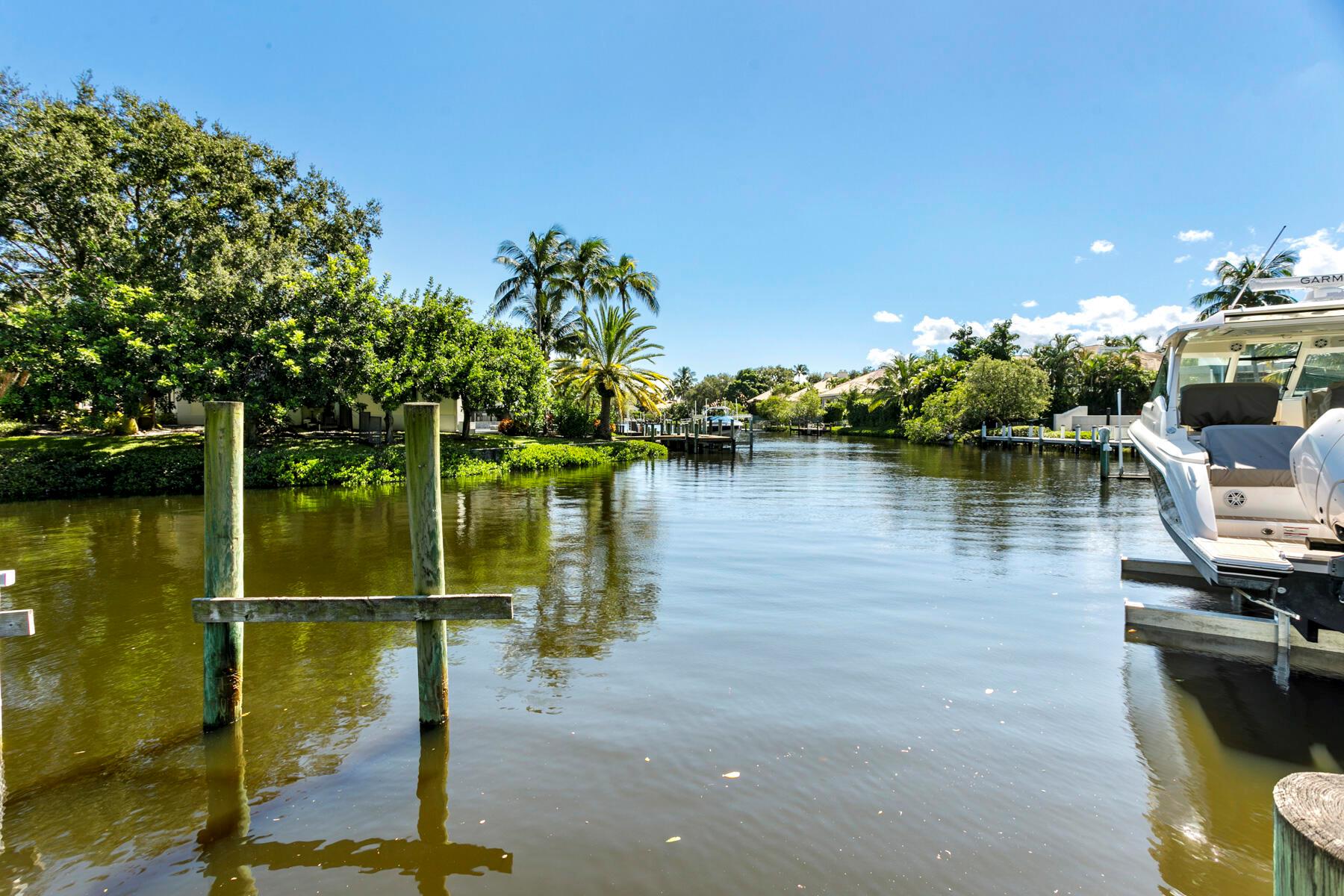 FRENCHMANS CREEK - Residential