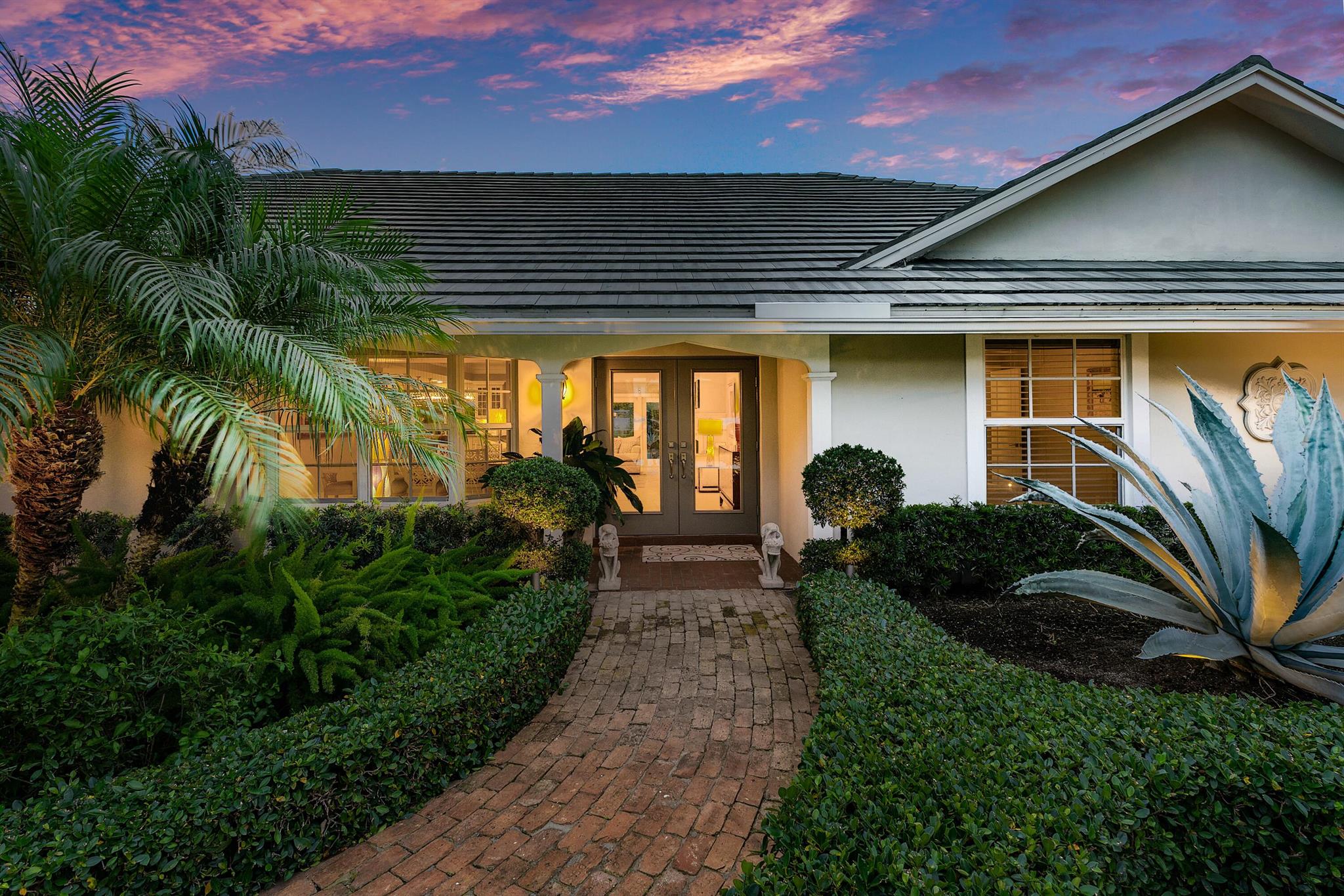 4676 Gleneagles Drive