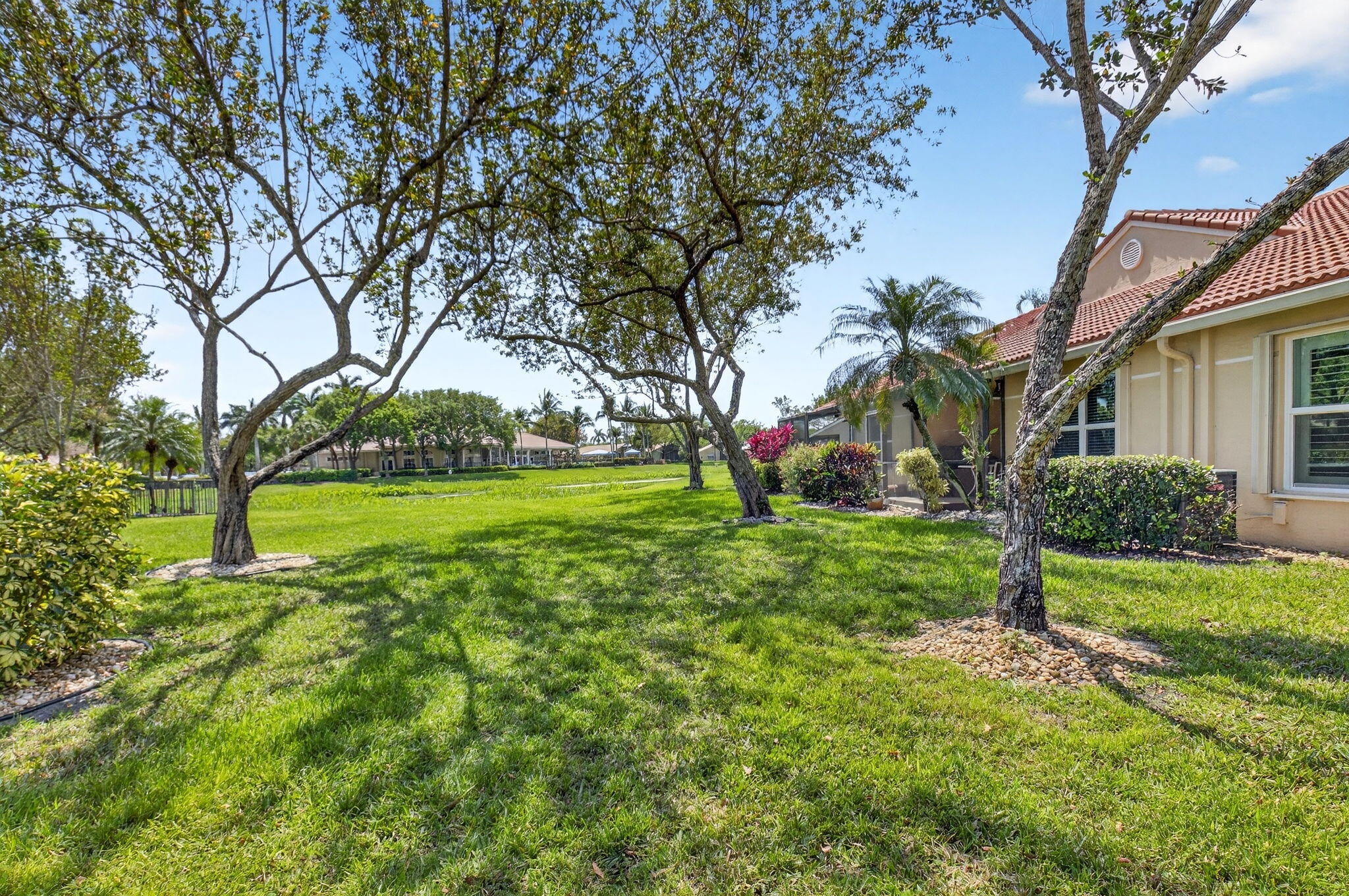 TUSCANY BAY - Residential