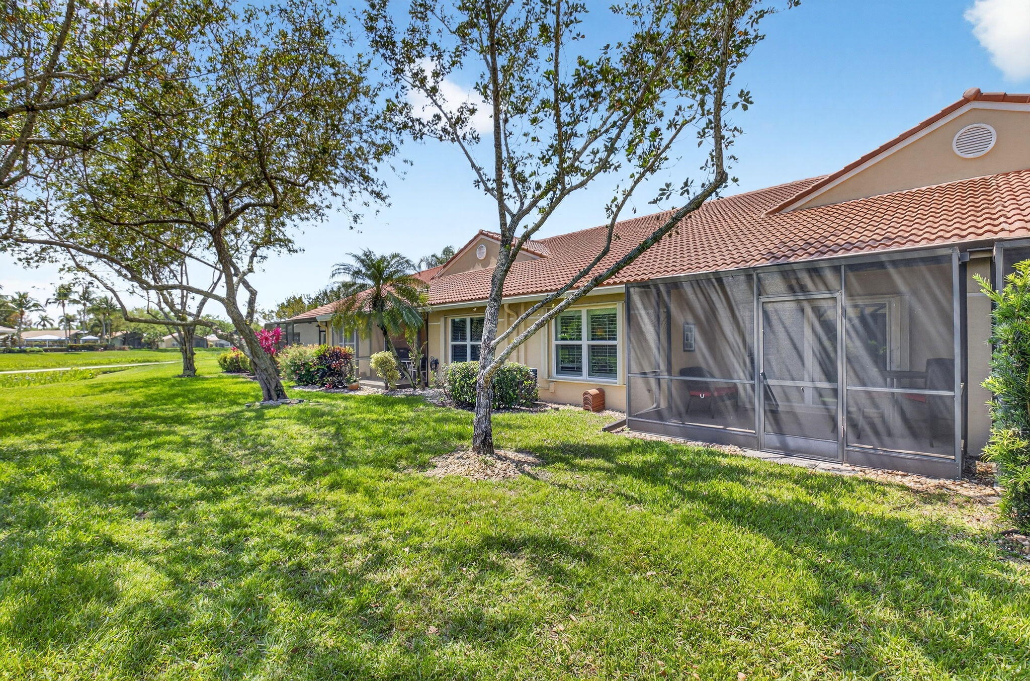 TUSCANY BAY - Residential