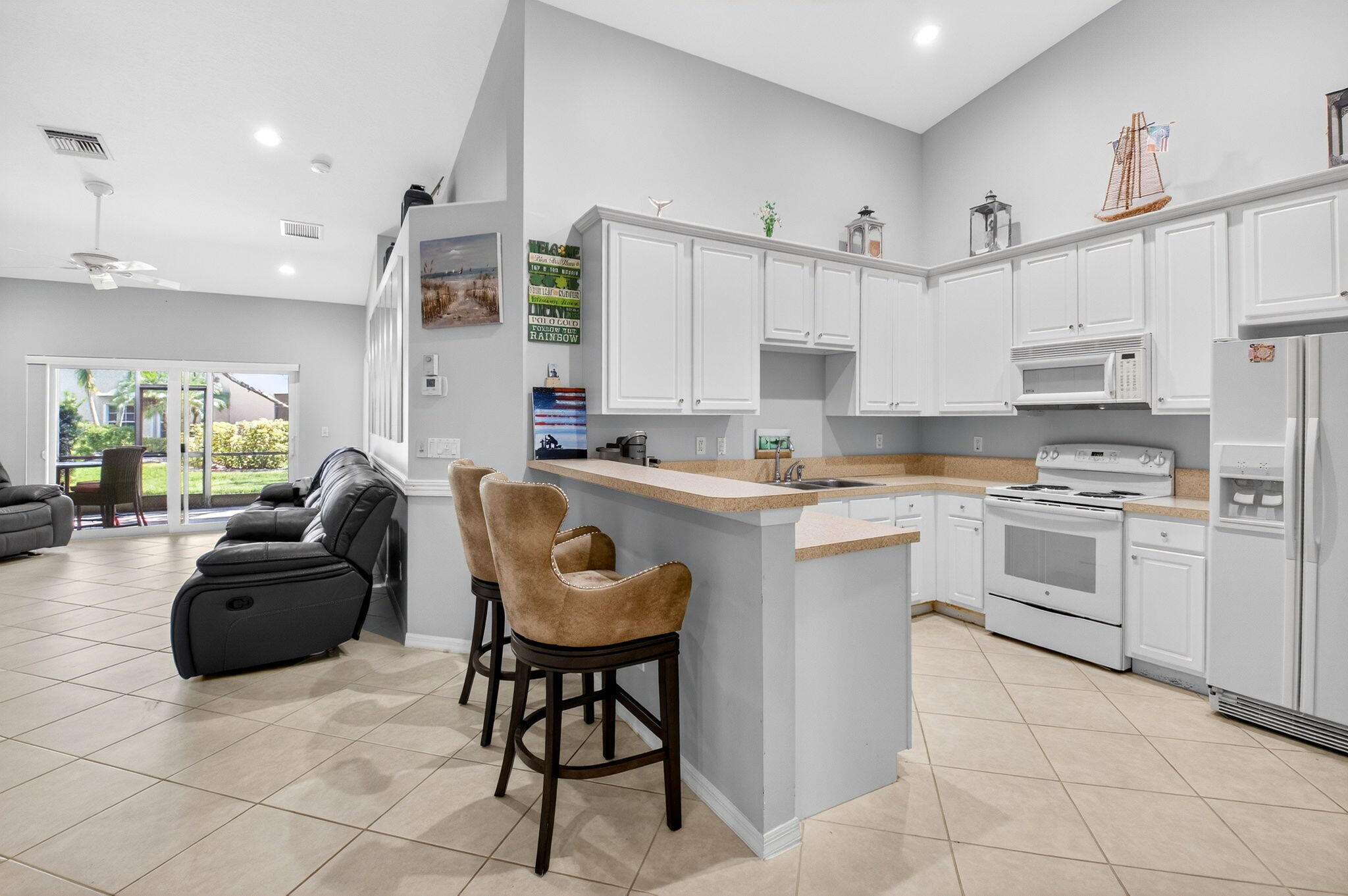 TUSCANY BAY - Residential