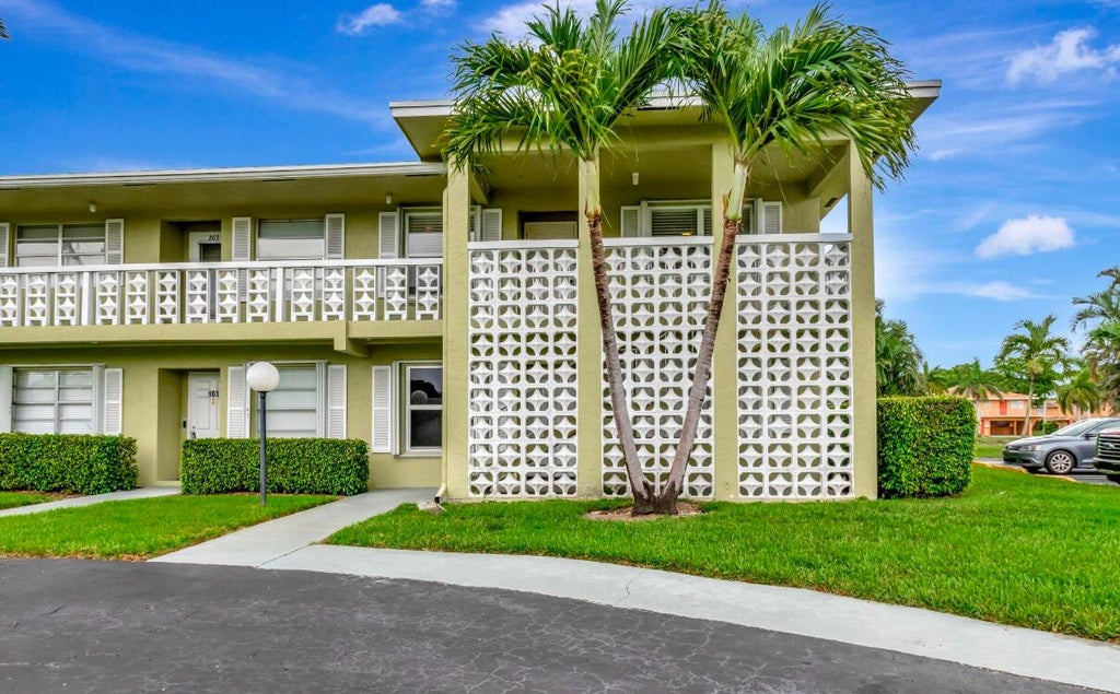 Photo of 1140 MAHOGANY Way #204, Delray Beach, FL 33445 (MLS # B26073046)