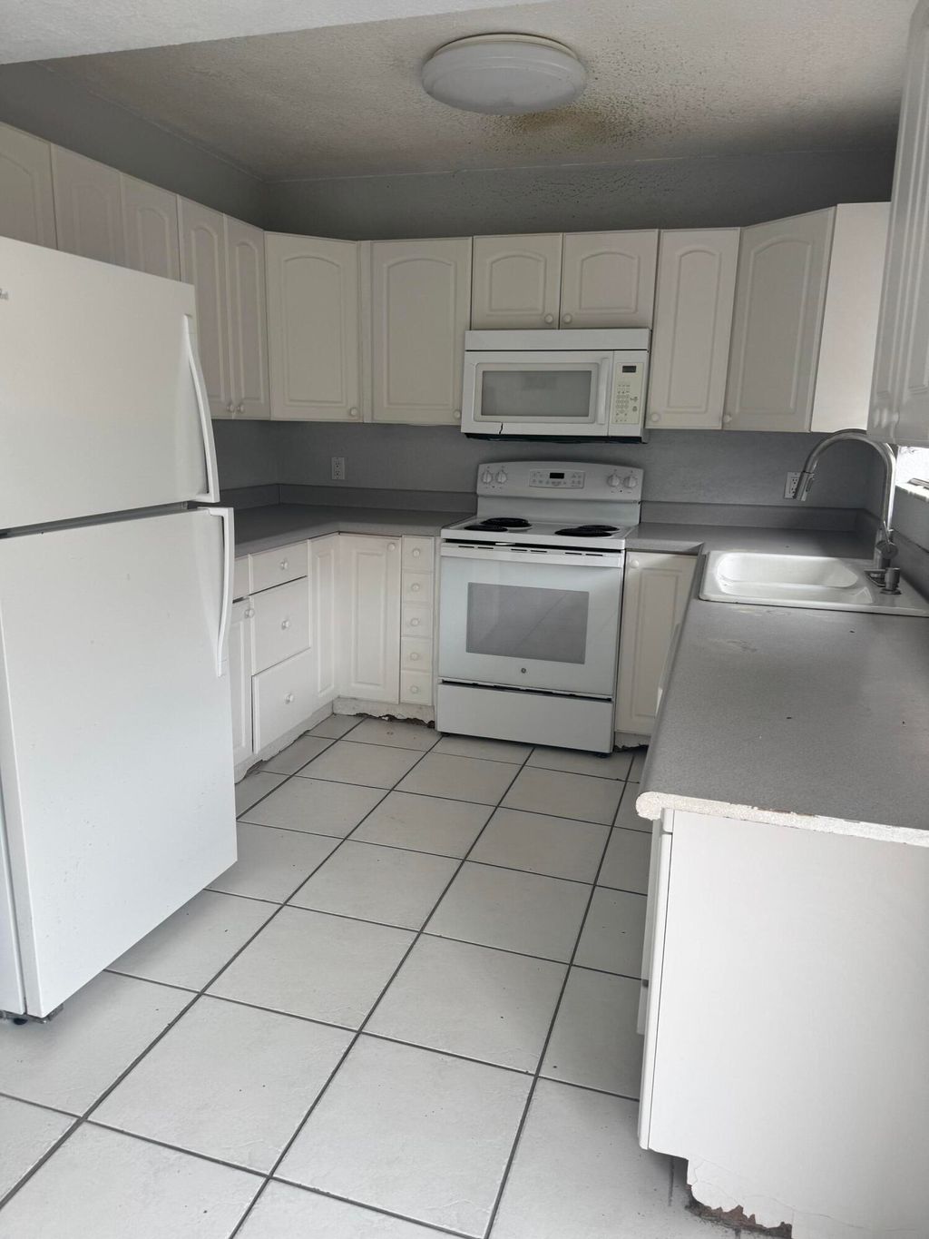 Photo of 5336 Bosque Lane #95, West Palm Beach, FL 33415 (MLS # R11149355)
