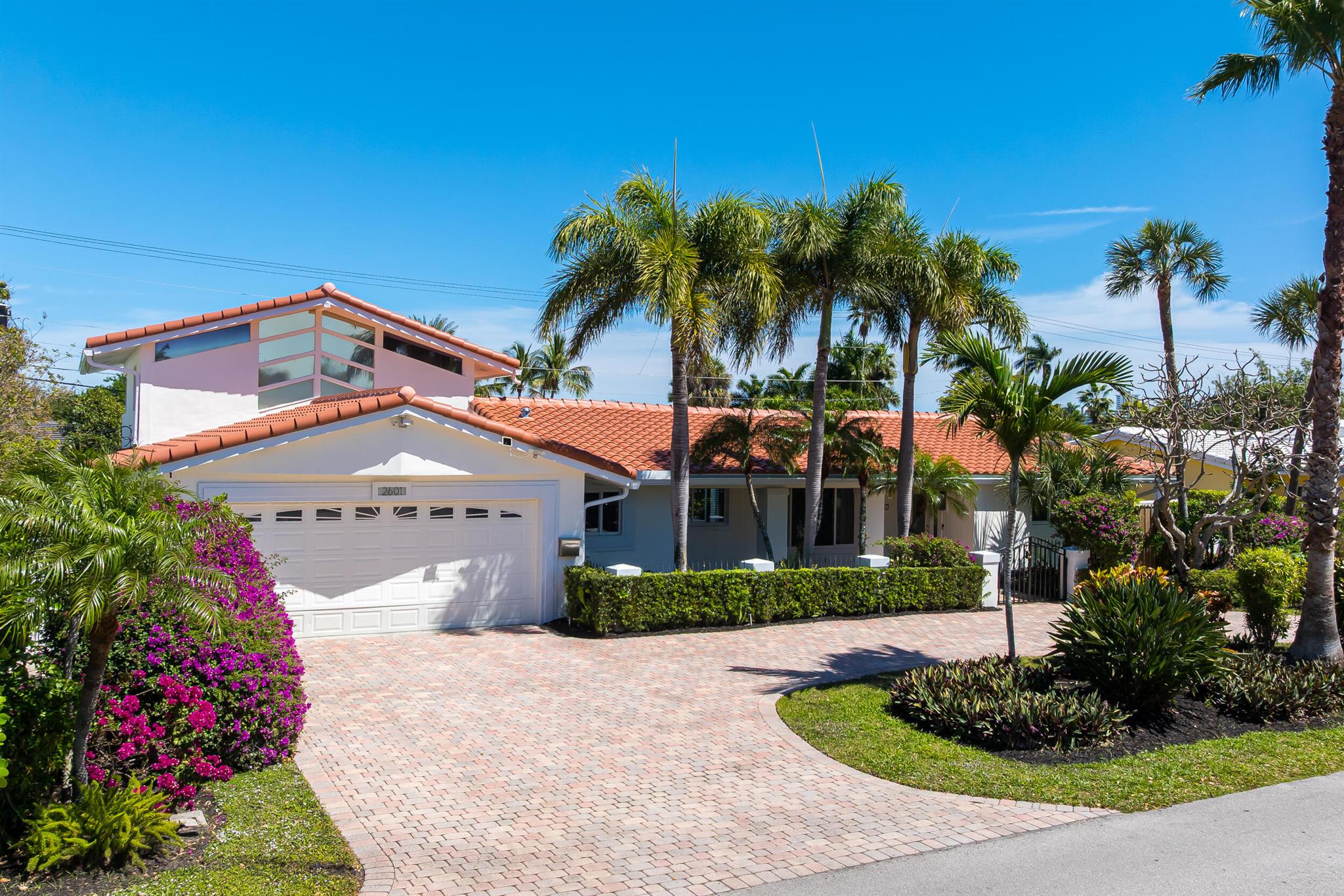View photos, virtual tours, details... 2601 NE 37 Street
