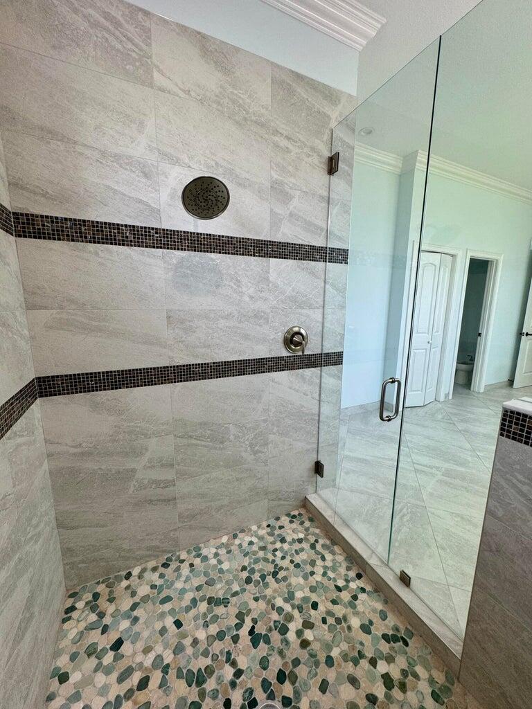 FIRST REPLAT OF RIVER POINT PUD - Residential Lease