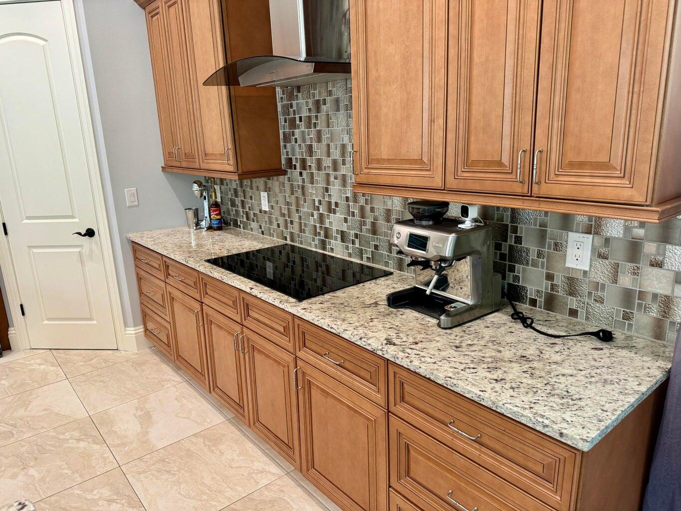 FIRST REPLAT OF RIVER POINT PUD - Residential Lease