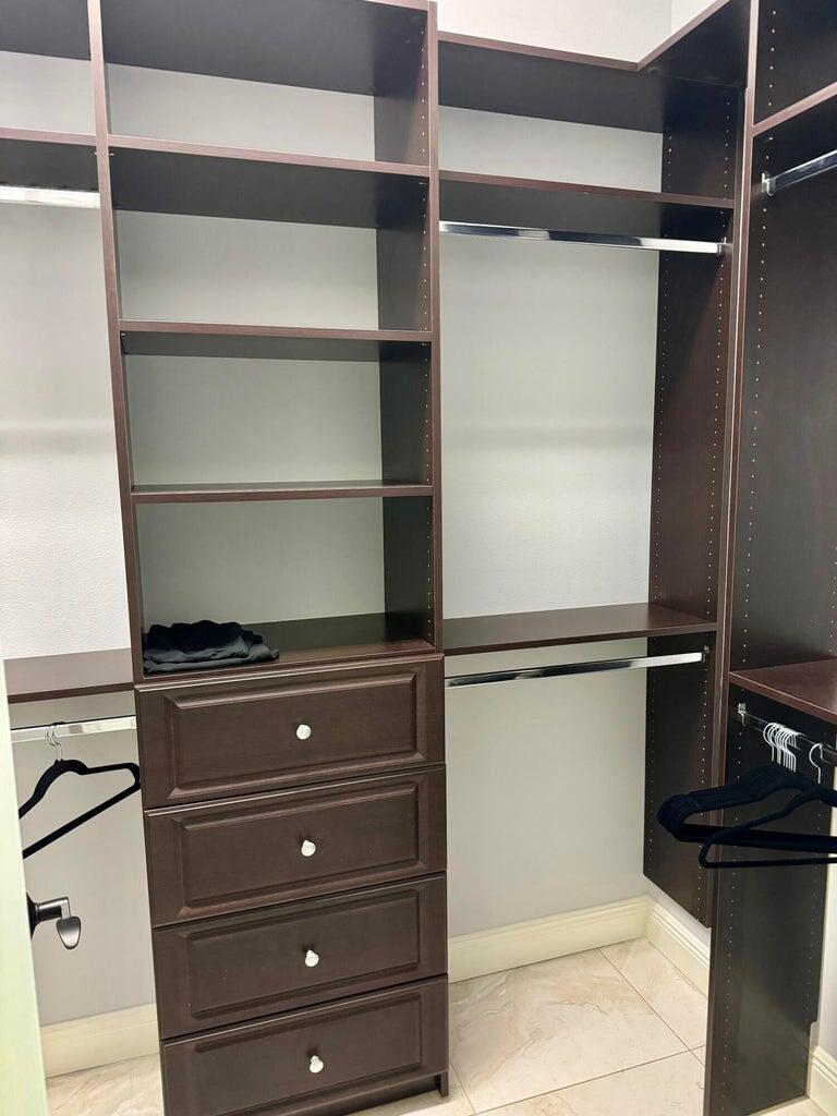 FIRST REPLAT OF RIVER POINT PUD - Residential Lease