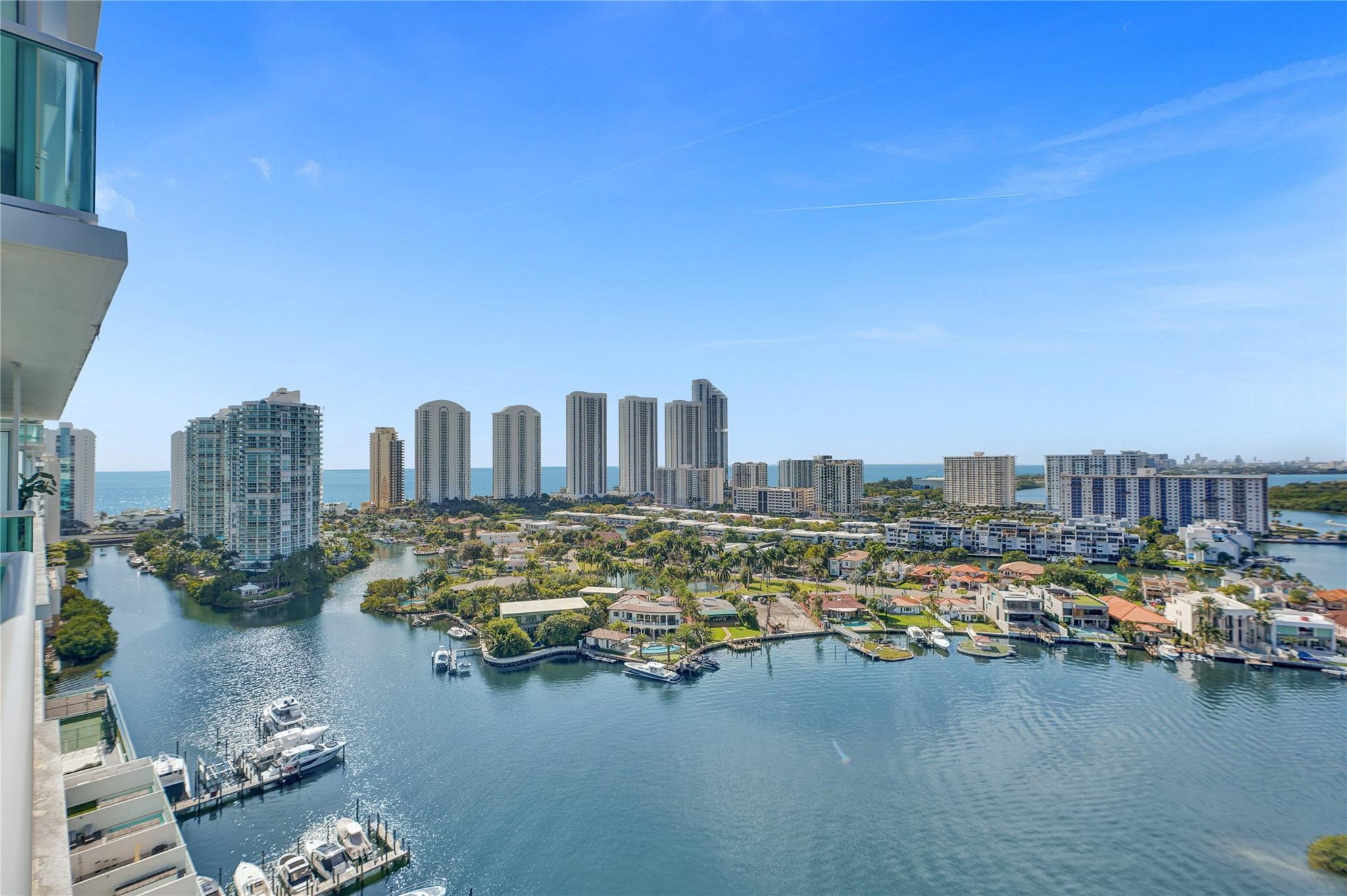 400 SUNNY ISLES - Residential