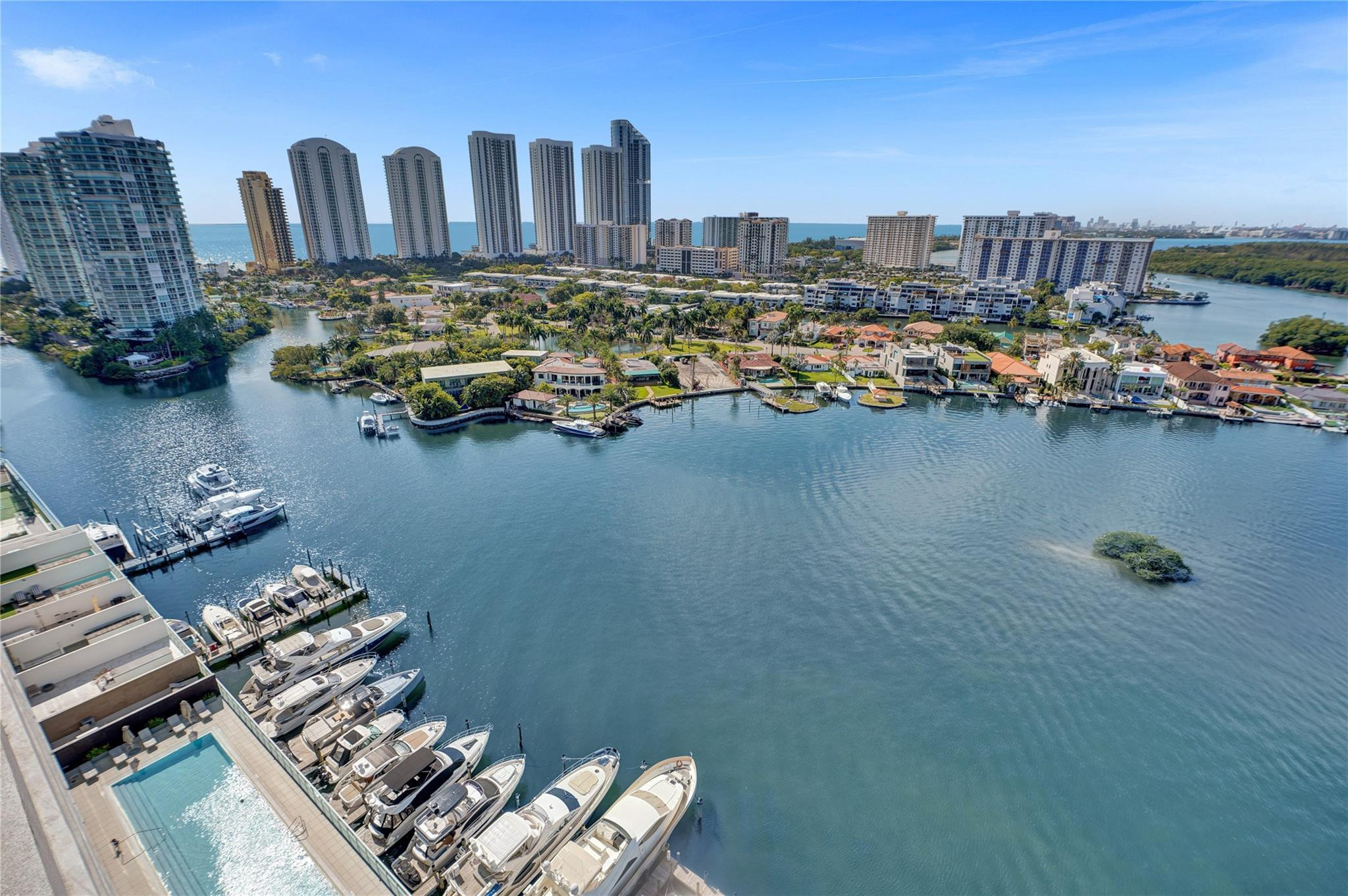 400 SUNNY ISLES - Residential