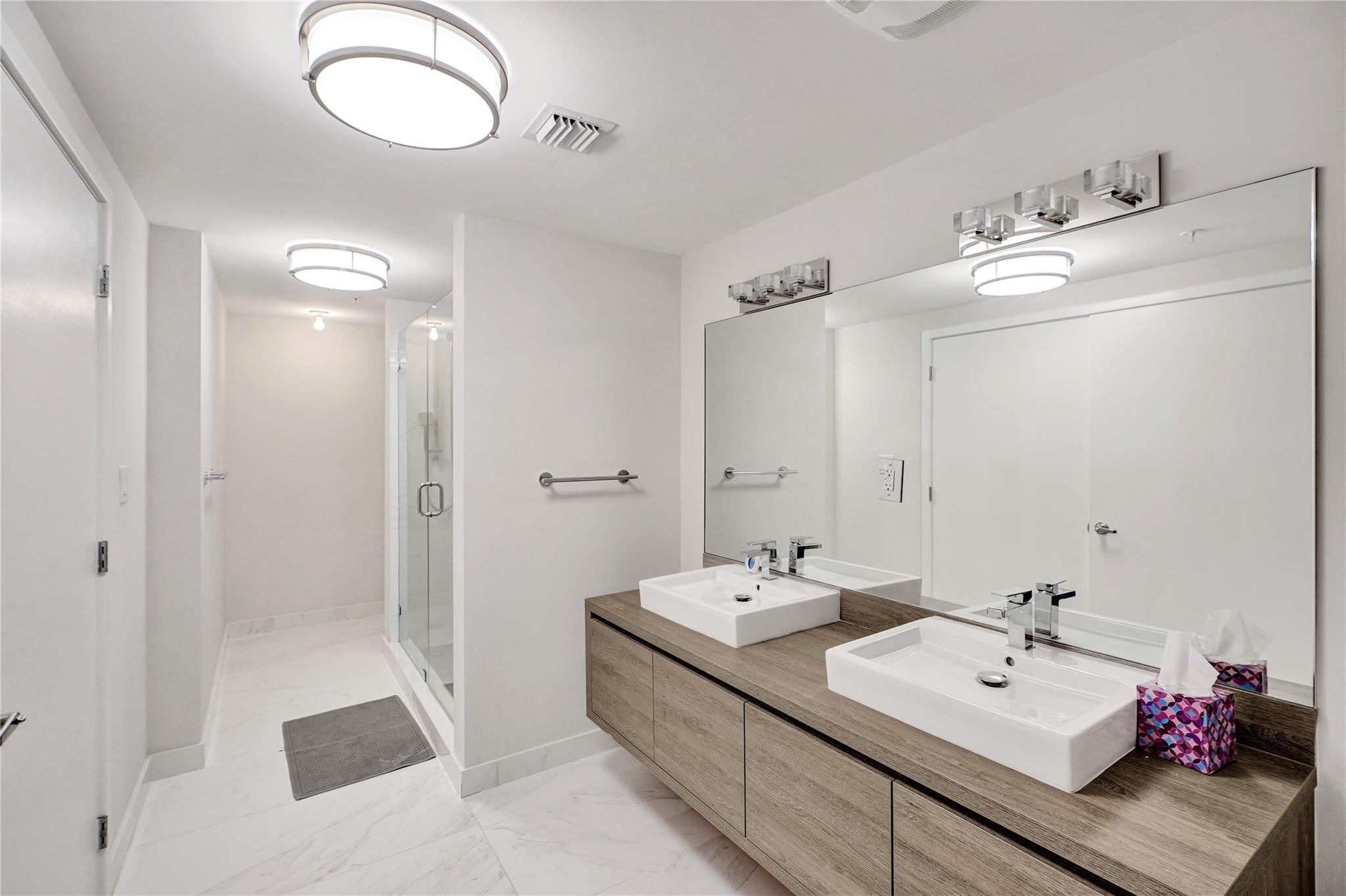 400 SUNNY ISLES - Residential