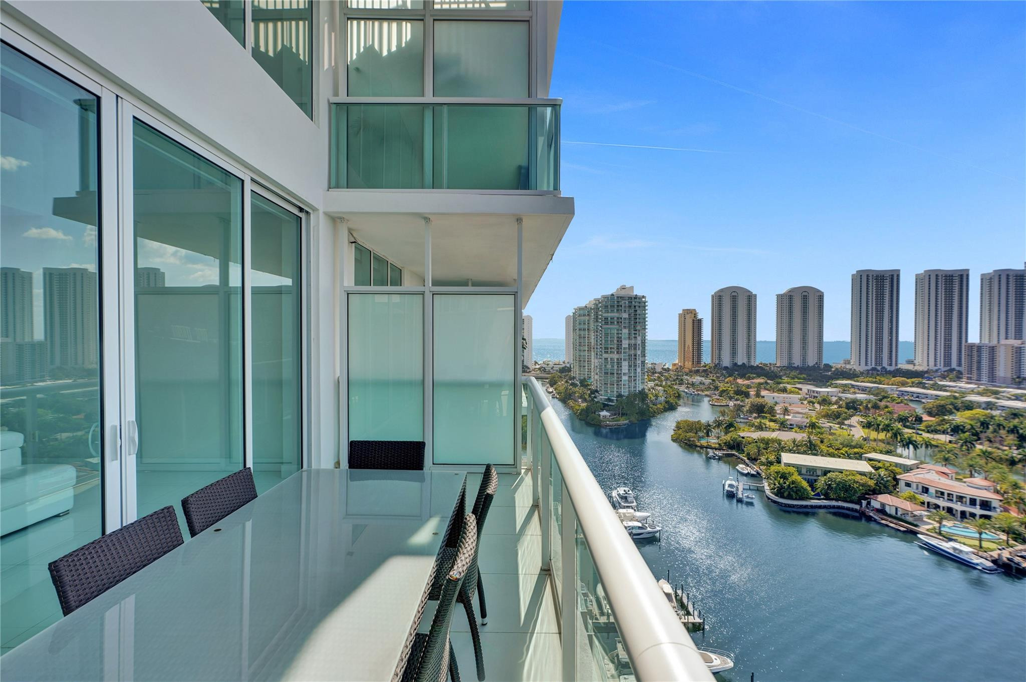 400 SUNNY ISLES - Residential