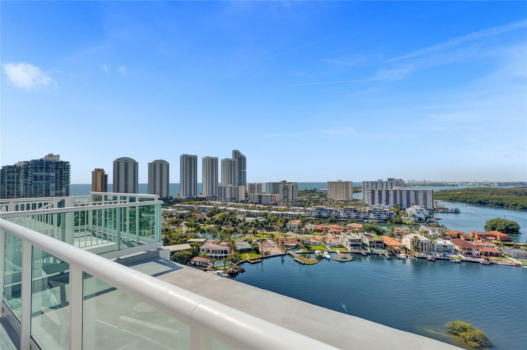 400 SUNNY ISLES - Residential