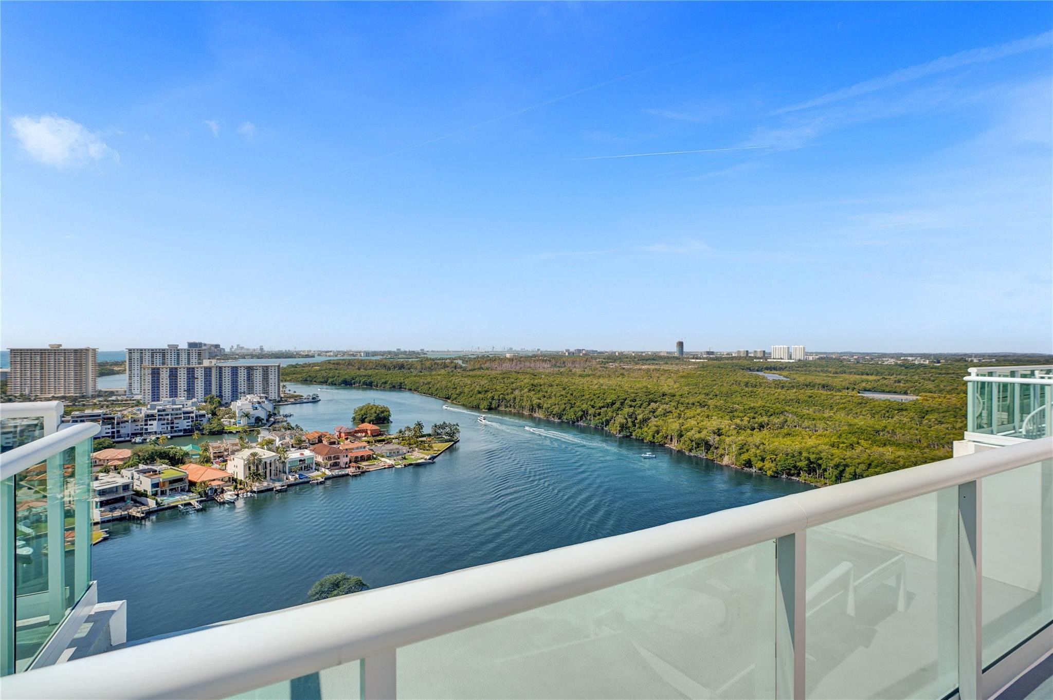 400 SUNNY ISLES - Residential