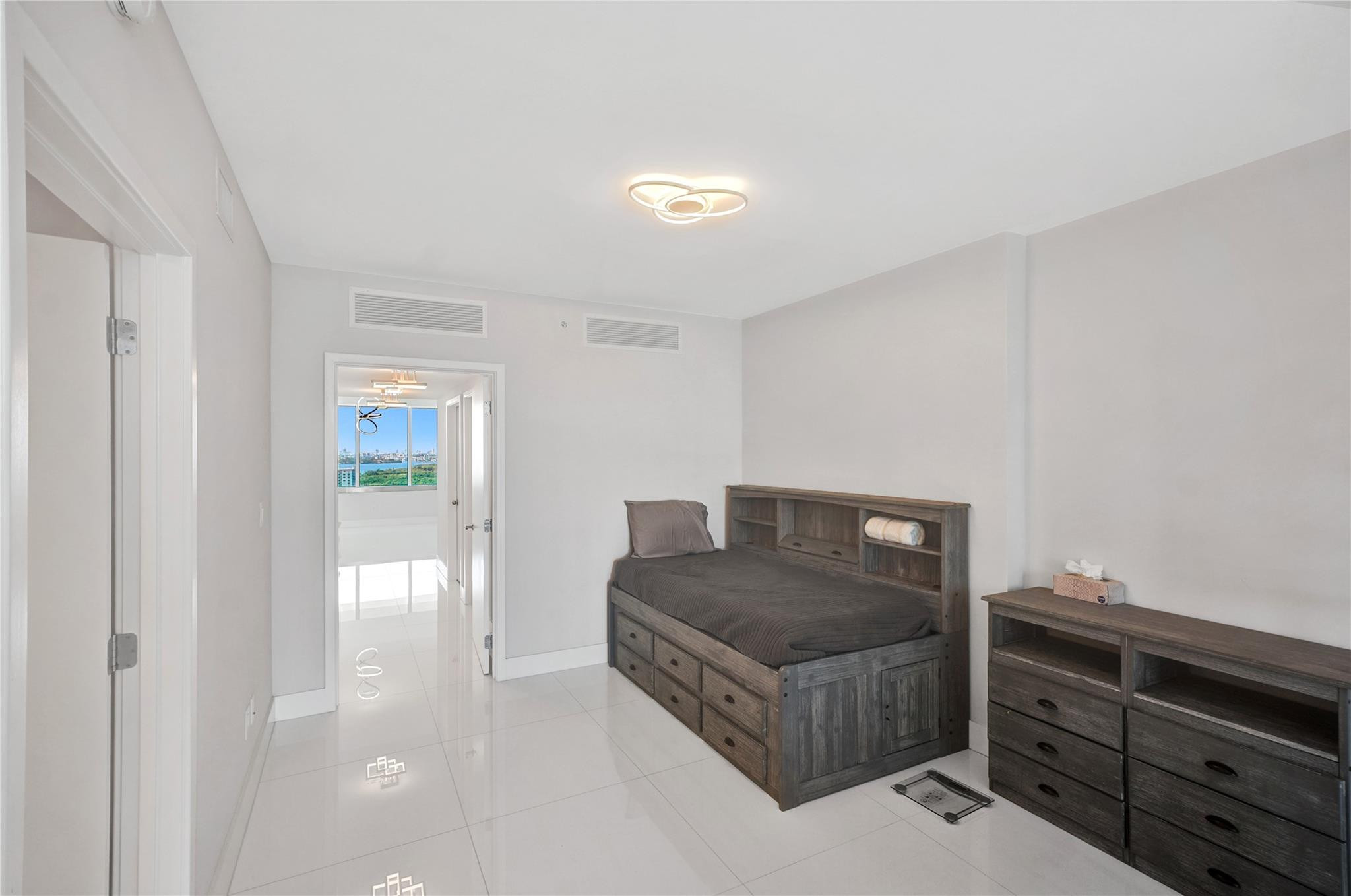 400 SUNNY ISLES - Residential