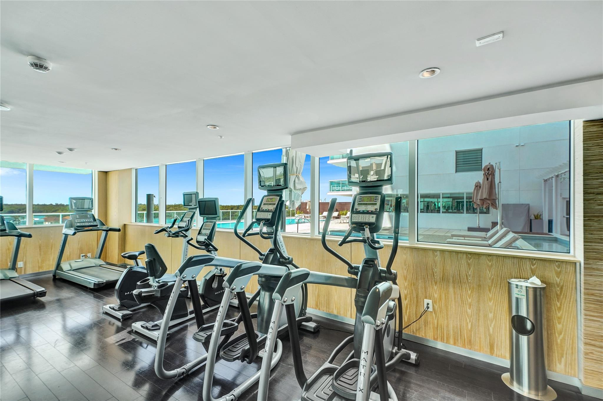 400 SUNNY ISLES - Residential