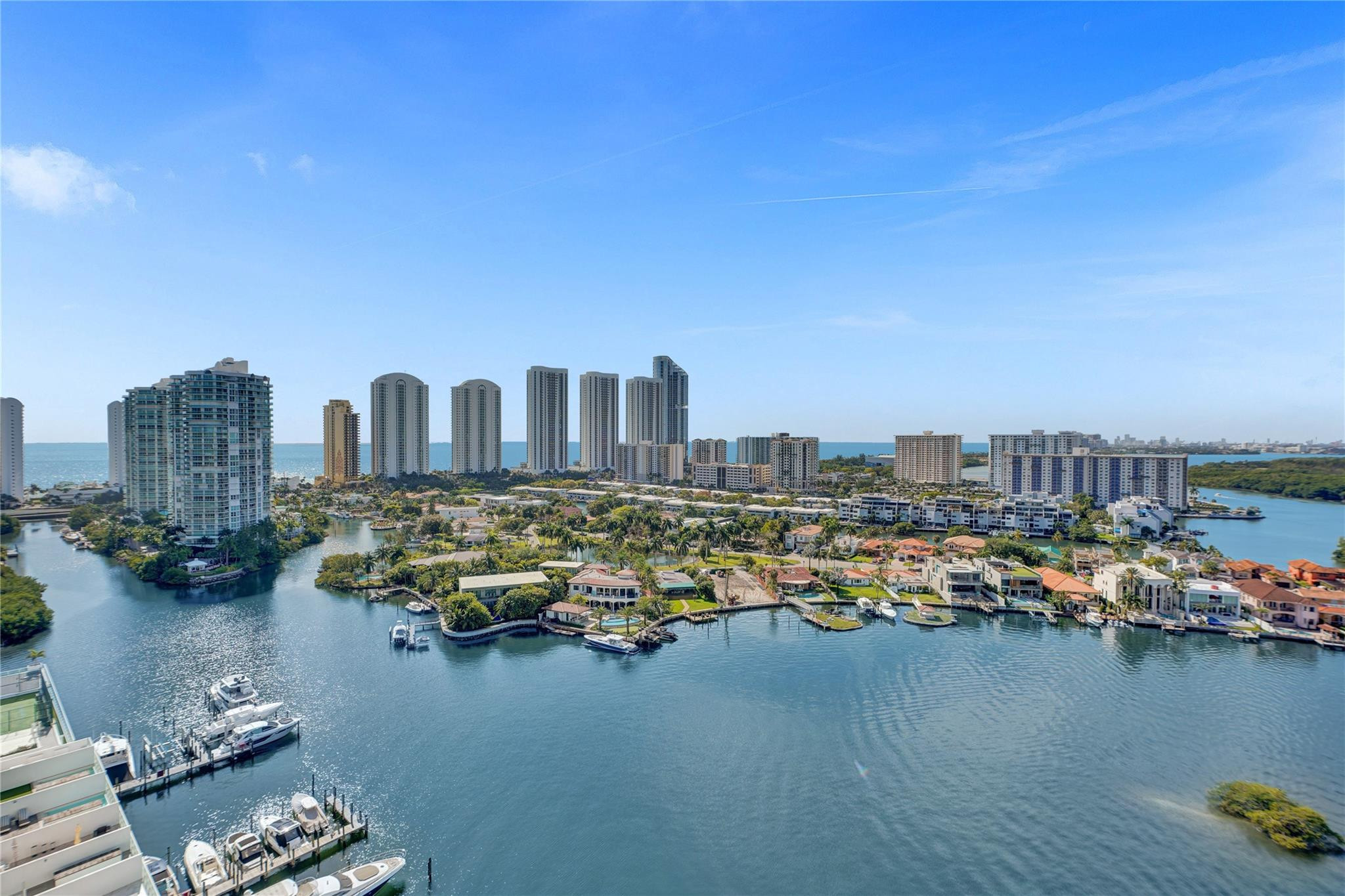 400 SUNNY ISLES - Residential