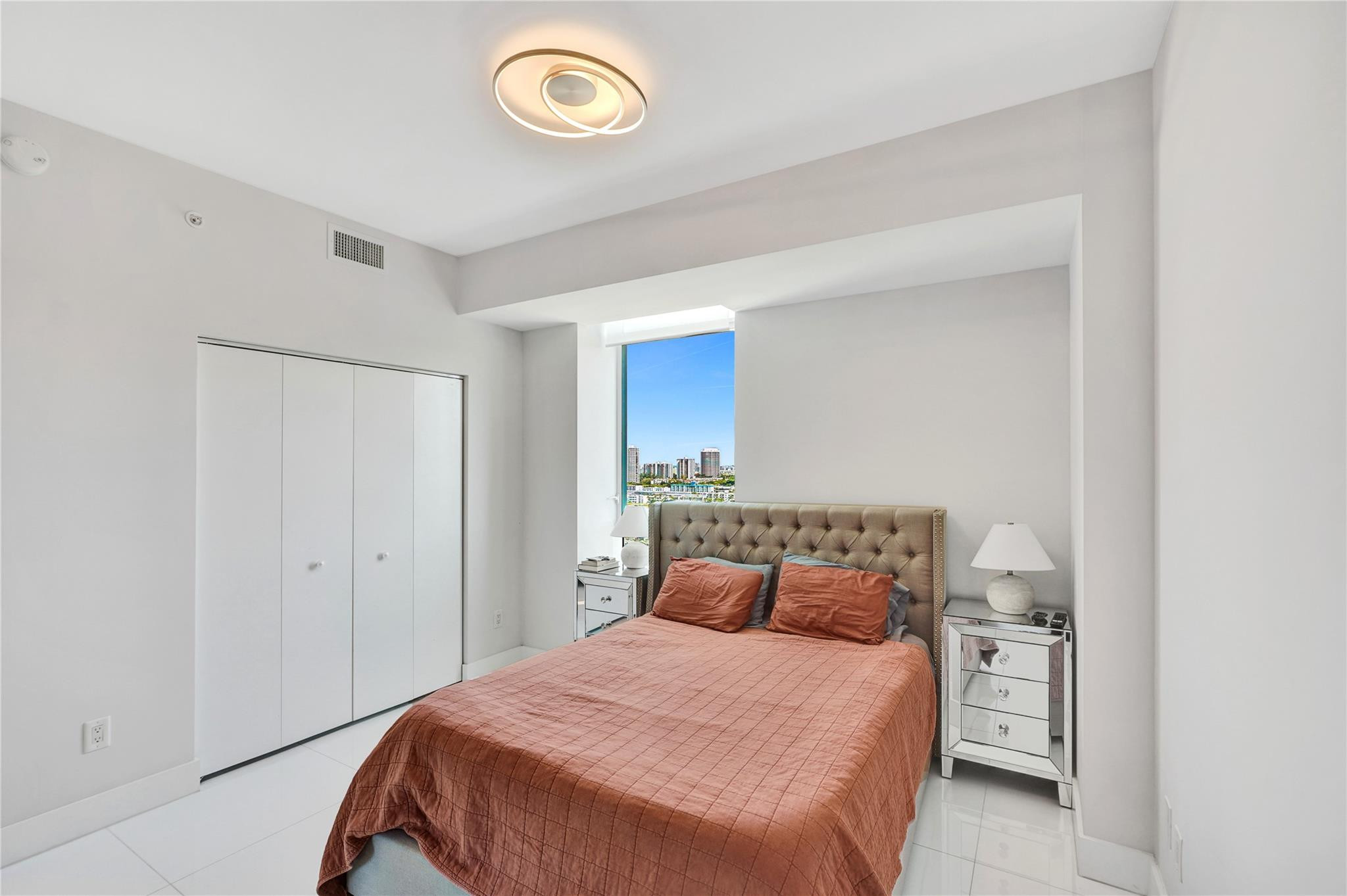 400 SUNNY ISLES - Residential