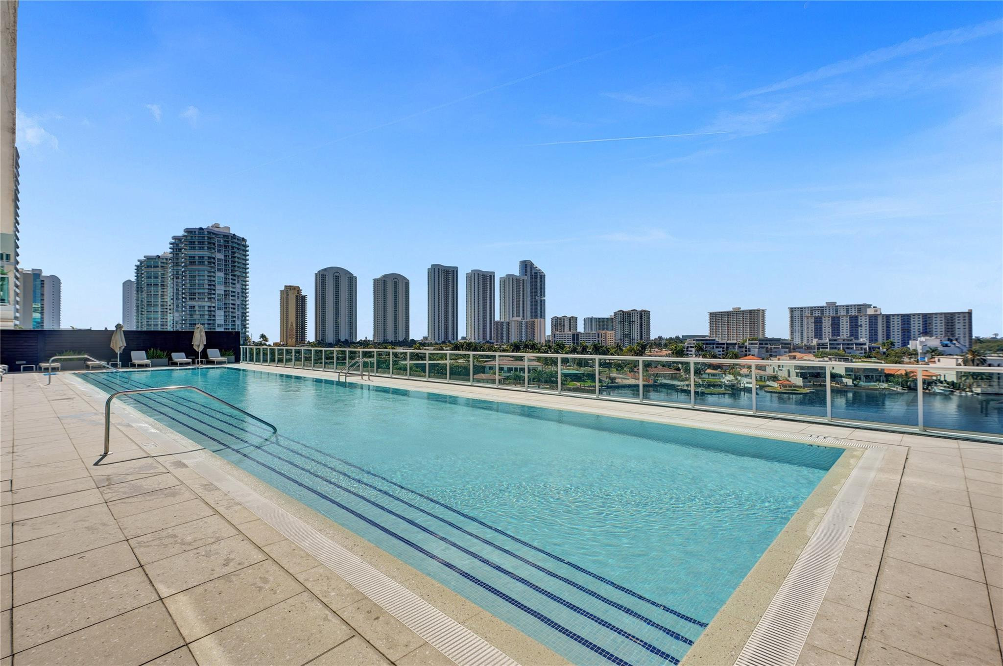 400 SUNNY ISLES - Residential