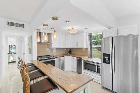 502 Burgundy K, Delray Beach, FL MLS: R11074861