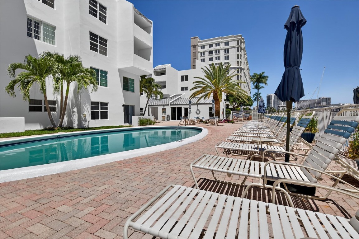 2850 NE 14th Street 410B