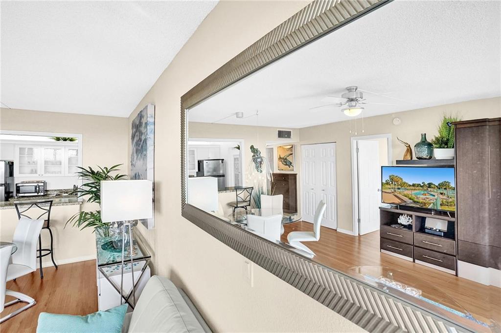Environ 1 5 & 6 condo - Residential