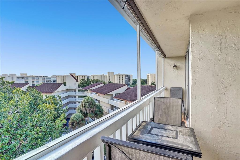 Environ 1 5 & 6 condo - Residential