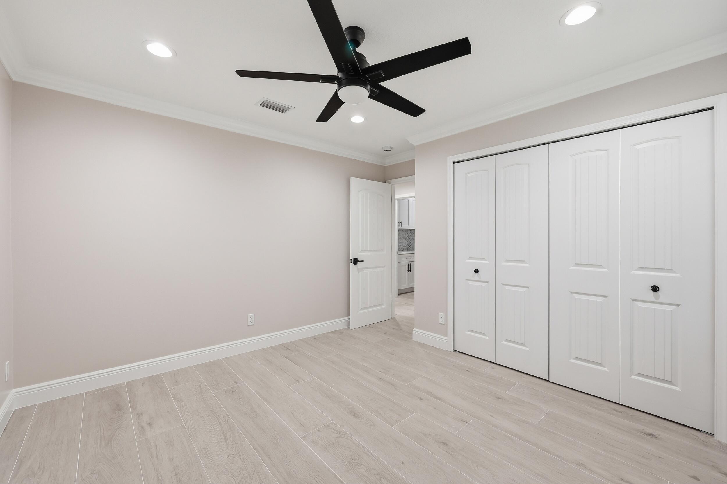 HIDEAWAY ISLES - Residential