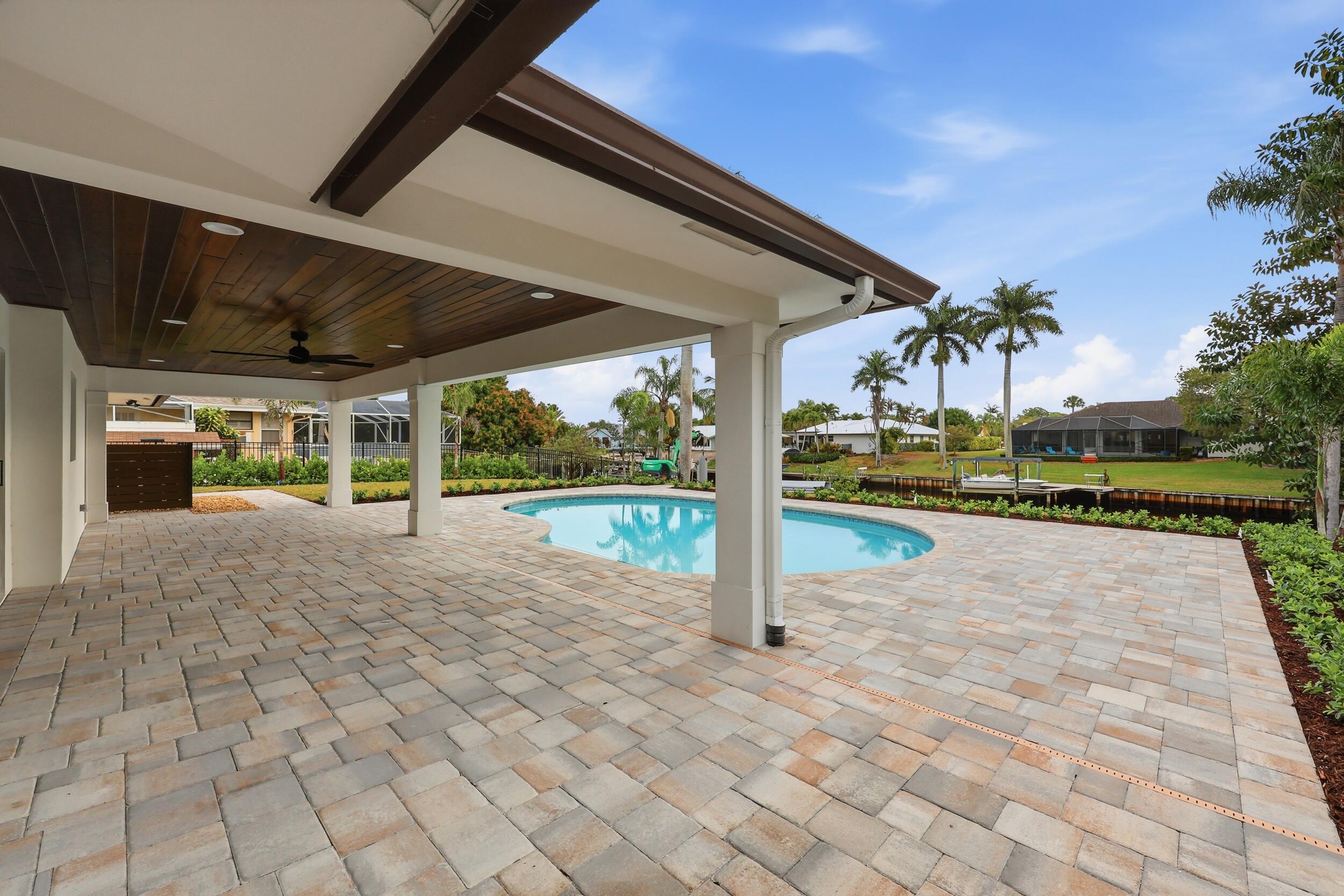HIDEAWAY ISLES - Residential