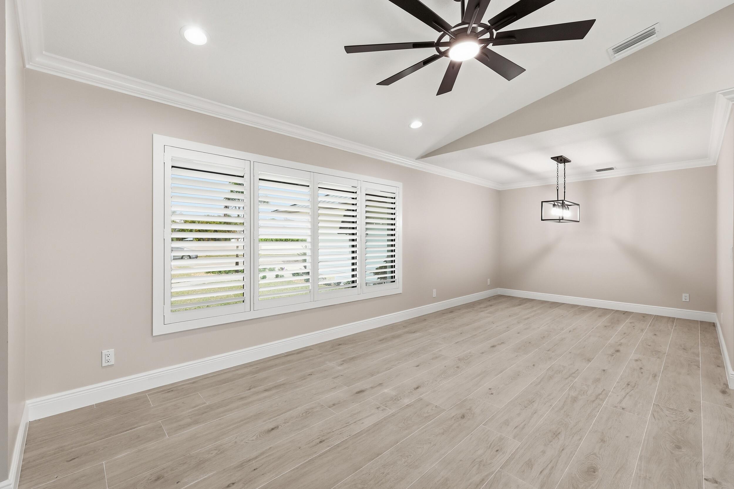 HIDEAWAY ISLES - Residential