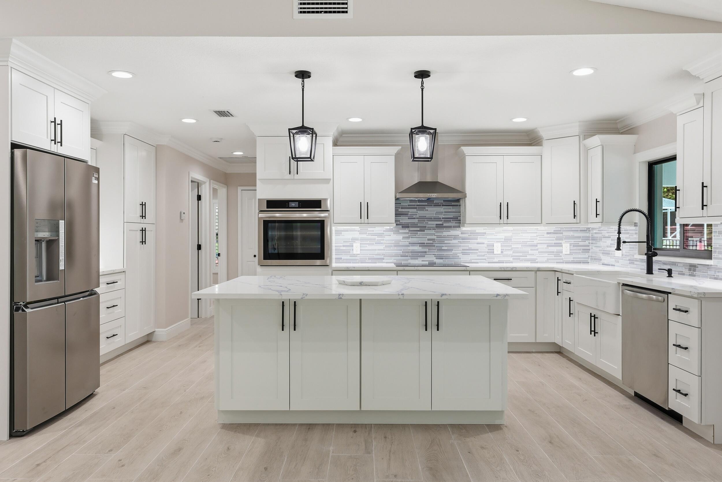 HIDEAWAY ISLES - Residential