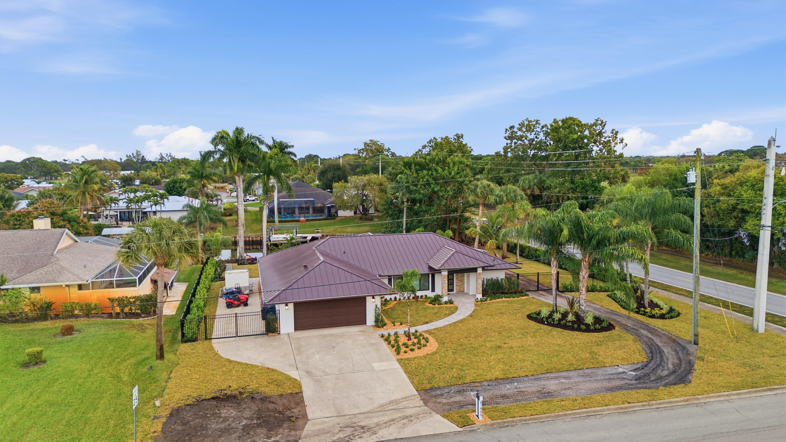 HIDEAWAY ISLES - Residential