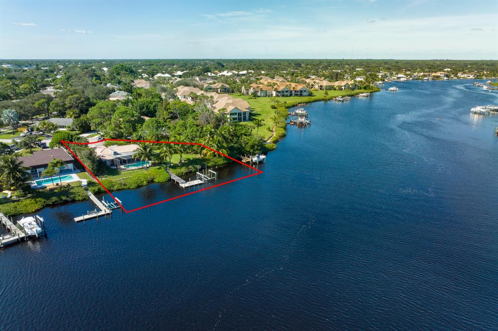 TEQUESTA COUNTRY CLUB - Residential