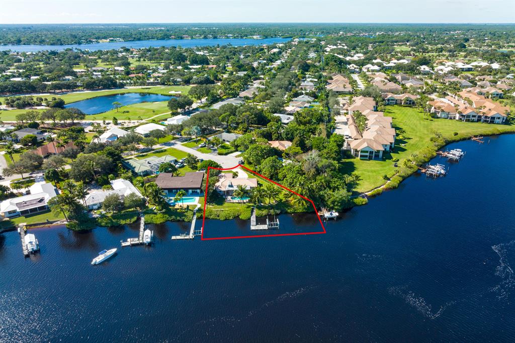 TEQUESTA COUNTRY CLUB - Residential