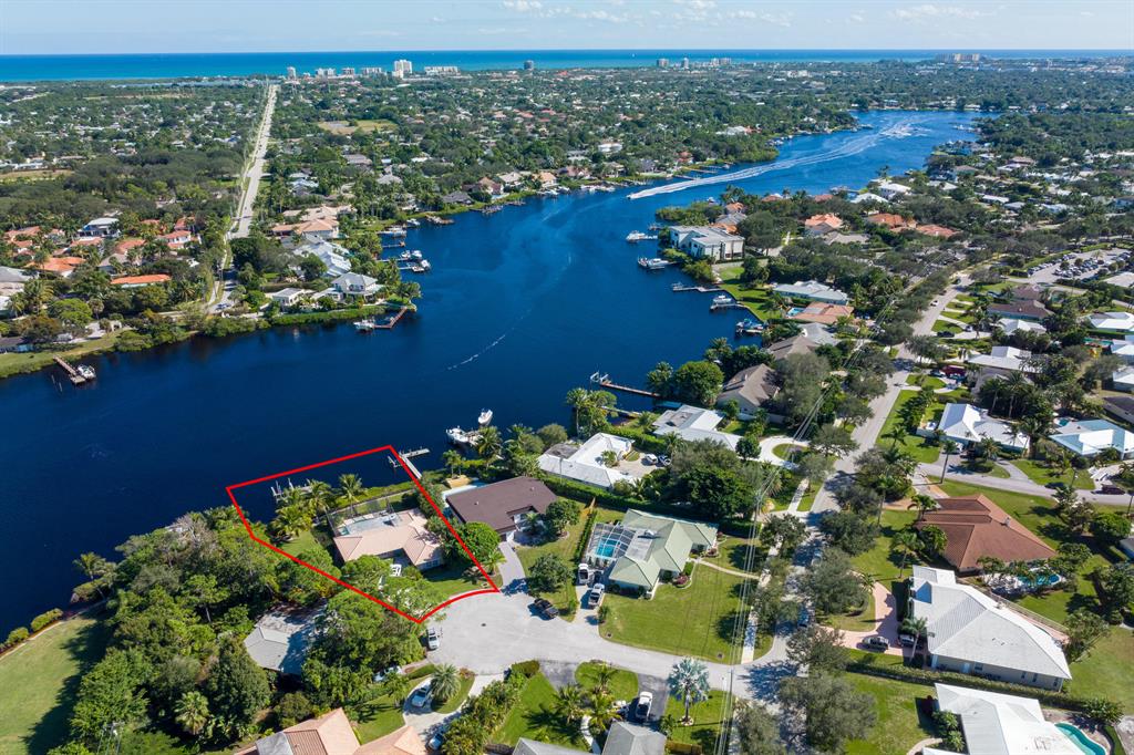 TEQUESTA COUNTRY CLUB - Residential