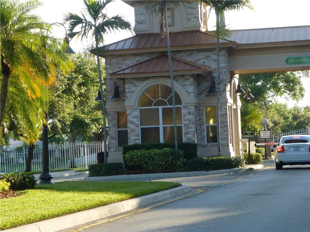 Country Glen 154-49 B - Residential