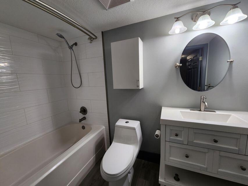 Emerald Isles - Residential