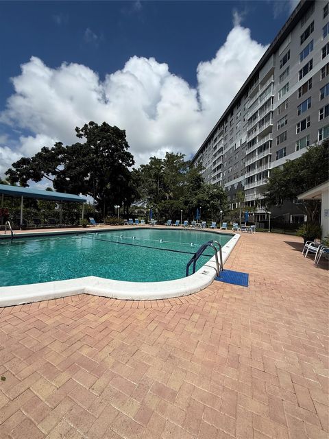 4001 Hillcrest Dr 1012 Hollywood FL 33021