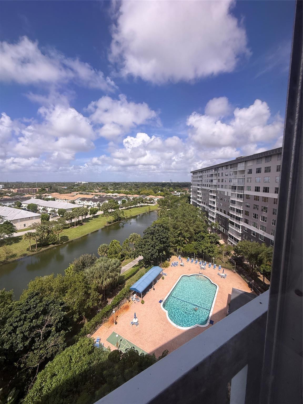 HILLCREST EAST NO 26 COND - Residential