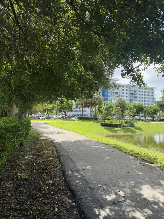 HILLCREST EAST NO 26 COND - Residential