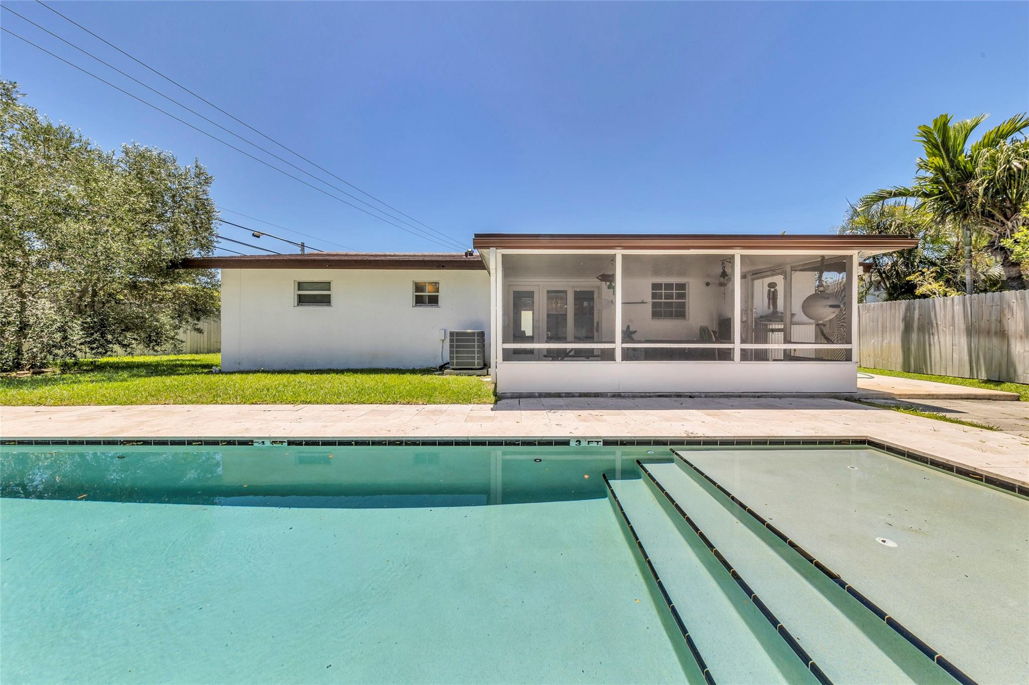 HILLSBORO SHORES SEC - Residential